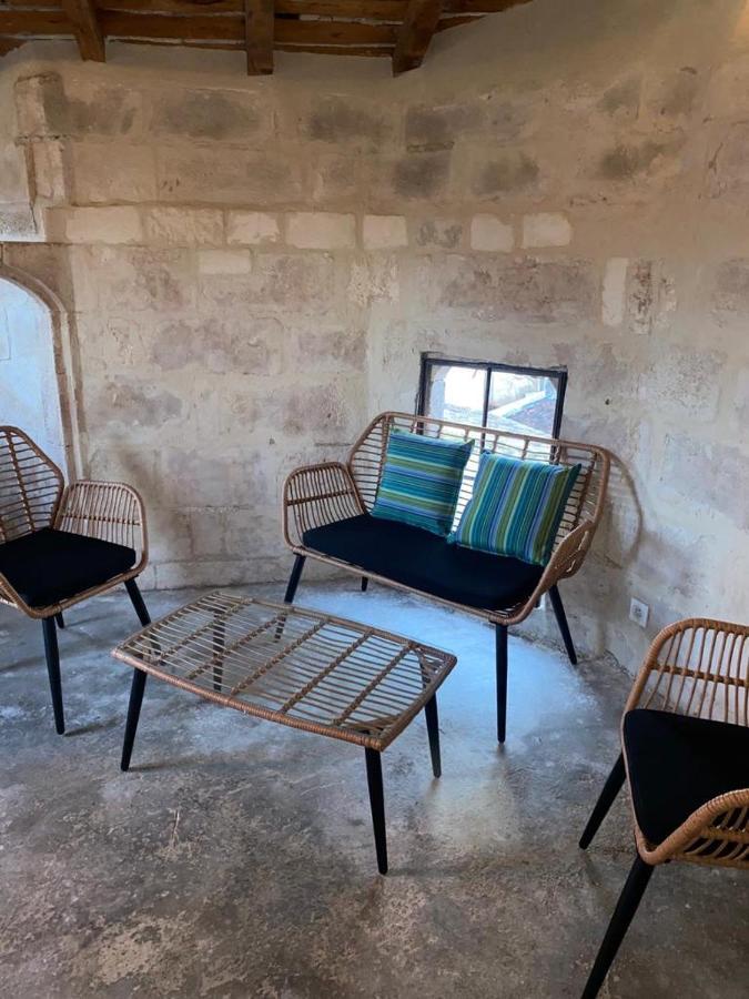 La Tour 2: Appart Neuf Au Coeur De La Petite Venise LʼIsle-sur-la-Sorgue Exterior foto